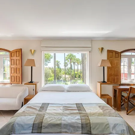 Villa Oasis By Cadenzalux